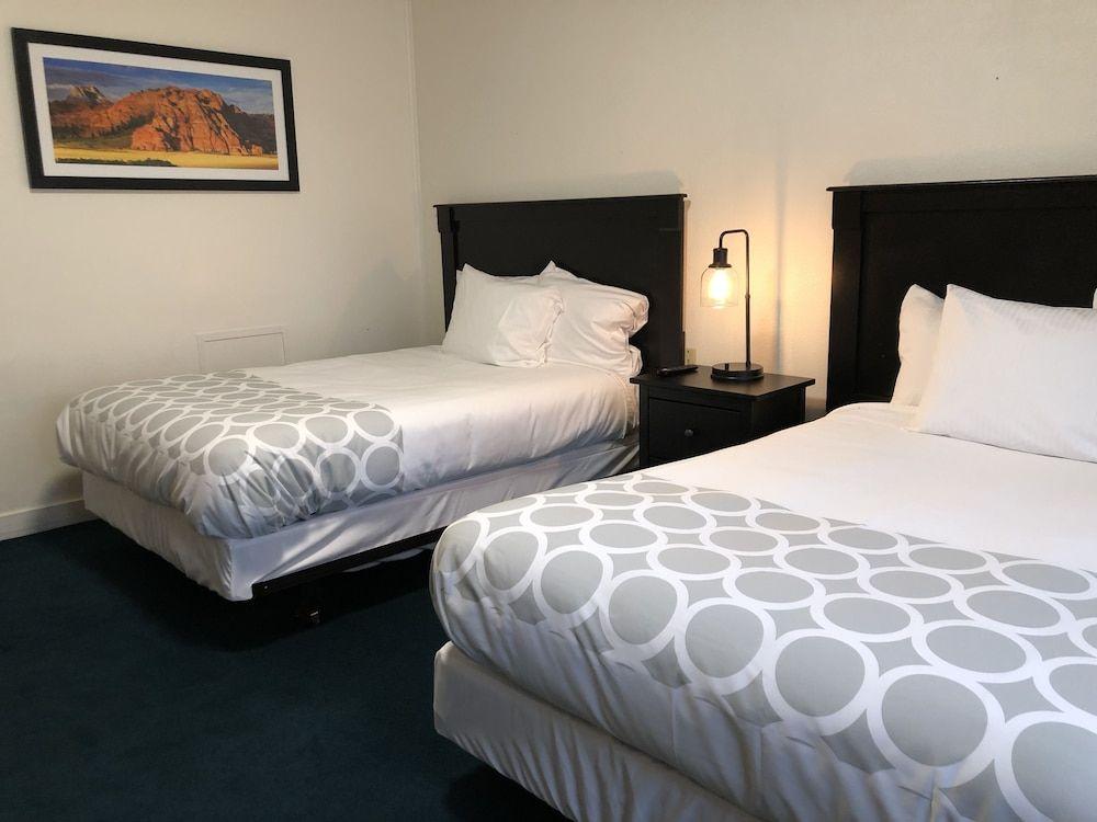 Carlton Hotel - photo 3