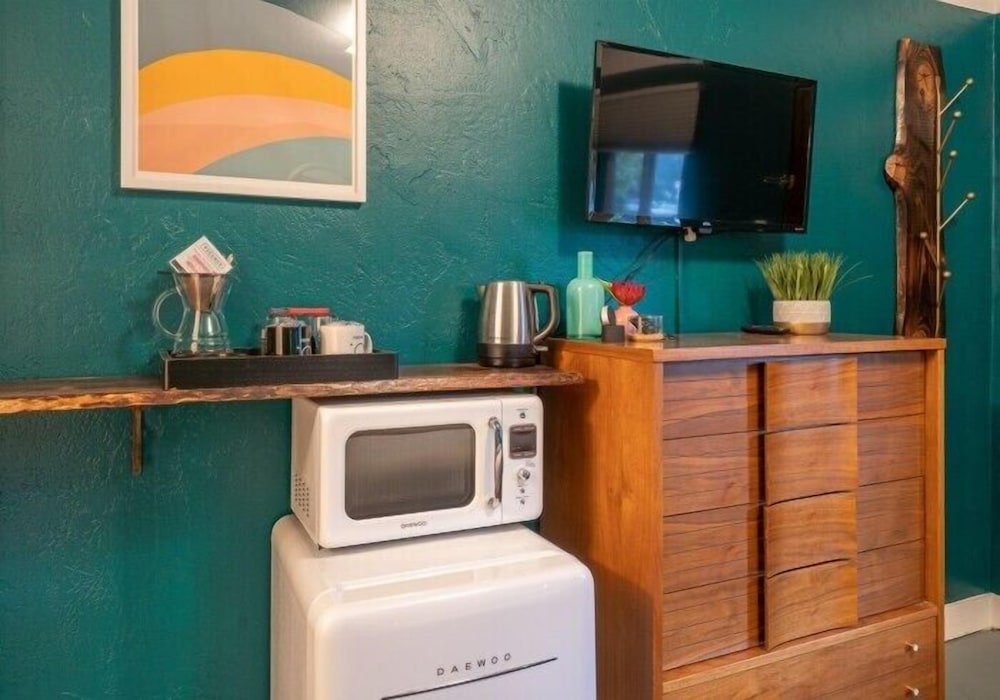 B.Side Motel Rv - photo 58