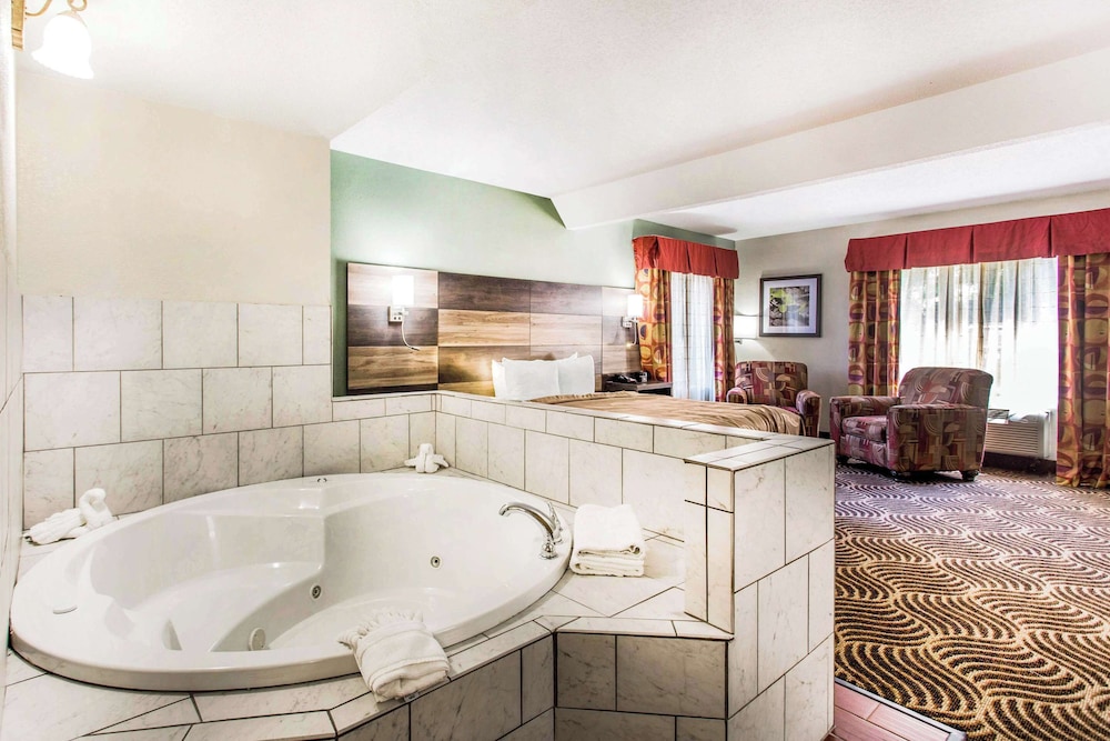 Quality Inn Black Mountain Asheville East - photo 15