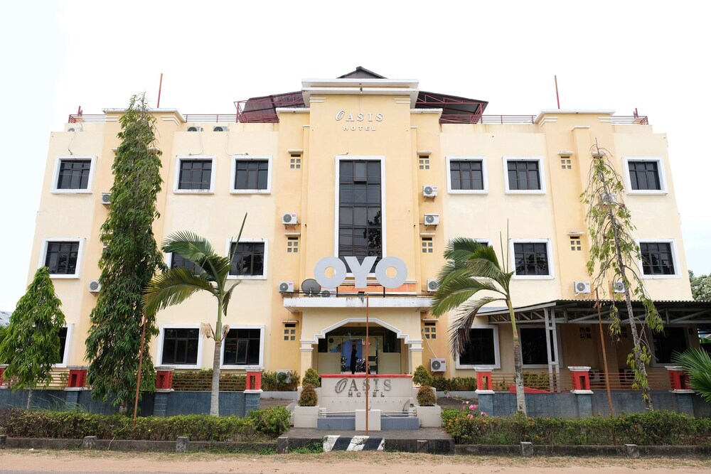 Oyo 515 Oasis Hotel — hotel in Manggar