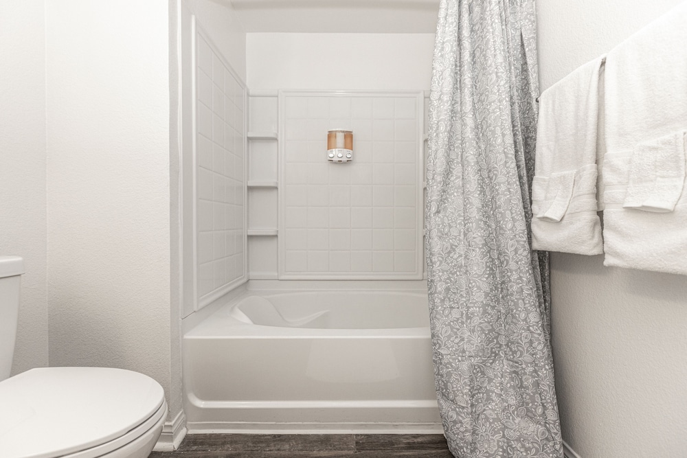 Resort Style Condo 220MV - photo 14