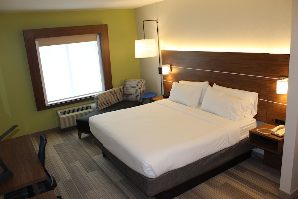 Holiday Inn Express & Suites Mansfield by IHG - photo 6