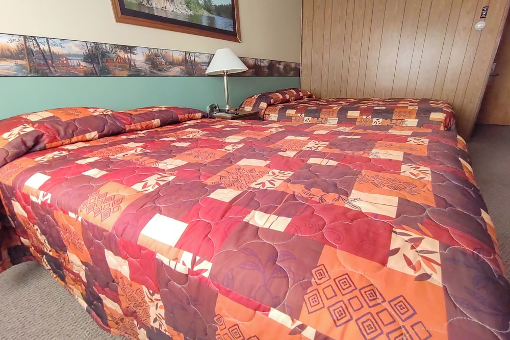 Love Hotels Voyageur by OYO at International Falls MN - photo 21