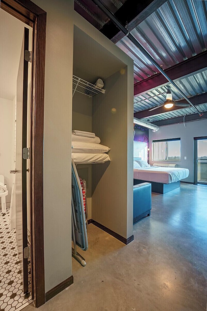 Brewhalla Hotel - photo 72