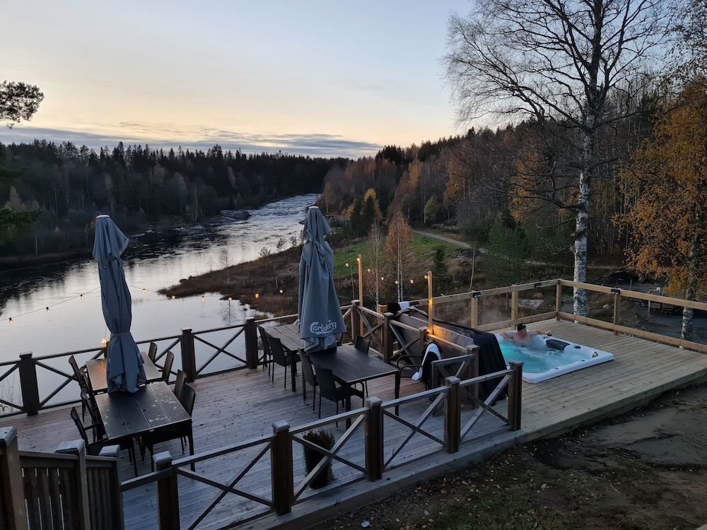 Björnforsens Turist & Konferens Hotell — hotel in Oernskoeldsvik
