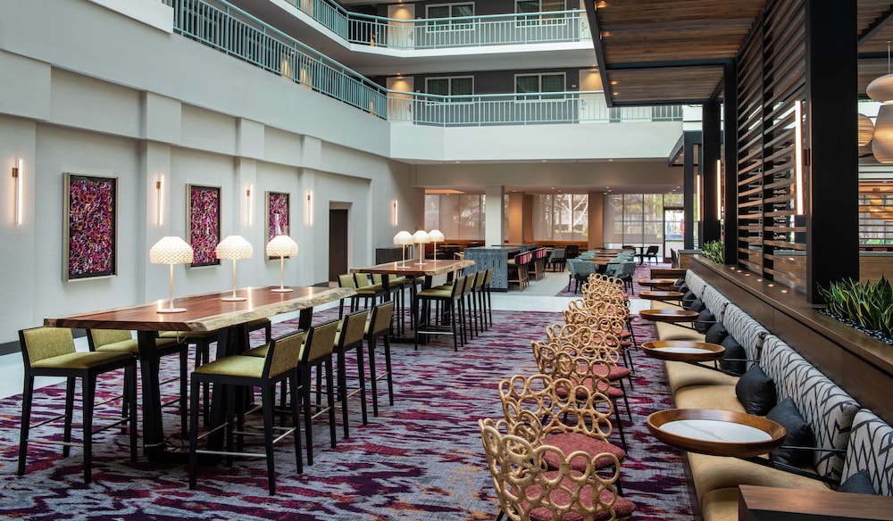 Embassy Suites by Hilton Walnut Creek - photo 11