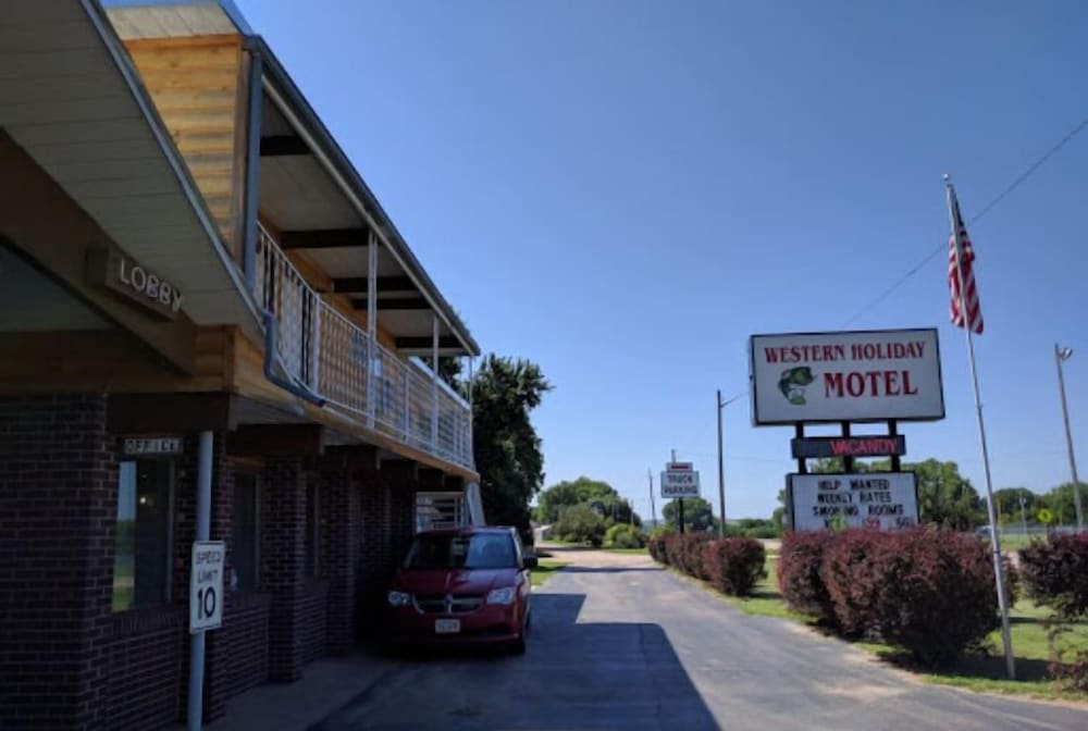 Love Hotels Western Holiday by OYO at Harlan Lake NE - photo 34