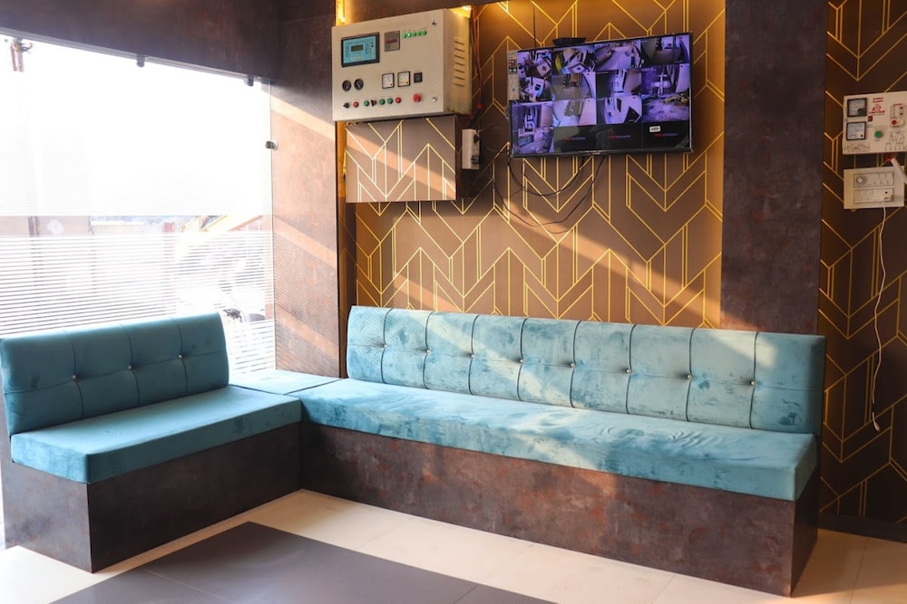 Hotel 7 Heaven Indore — Indore — photo 2