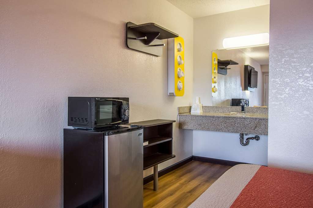 Motel 6 Ashland OH - photo 17