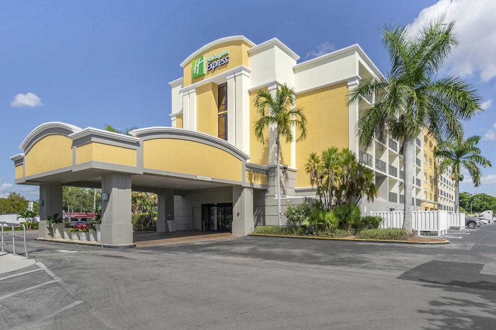 Holiday Inn Express Cape Coral Fort Myers Area by IHG - photo 39