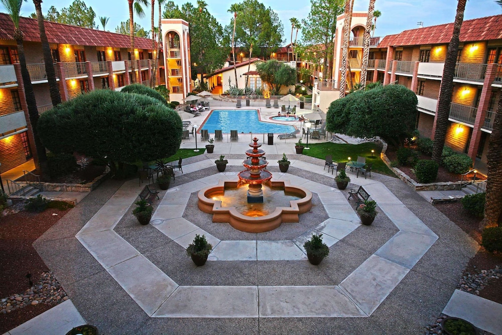DoubleTree Suites by Hilton Tucson Airport - photo 25
