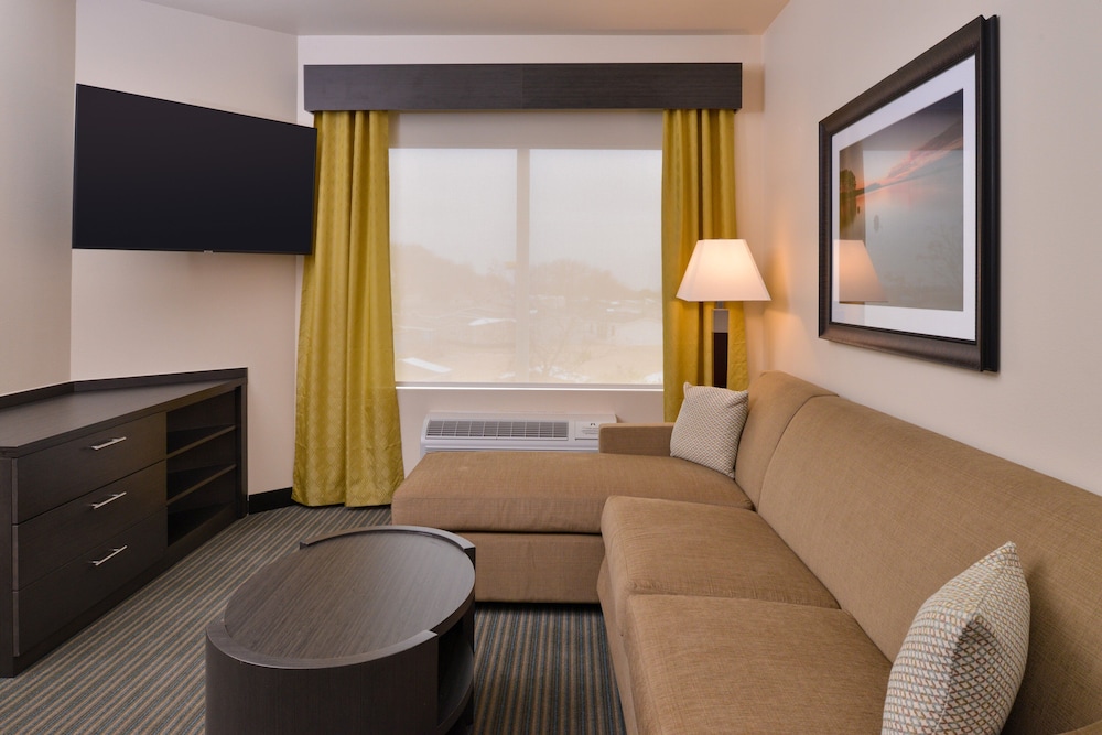 Candlewood Suites Austin Airport - photo 26