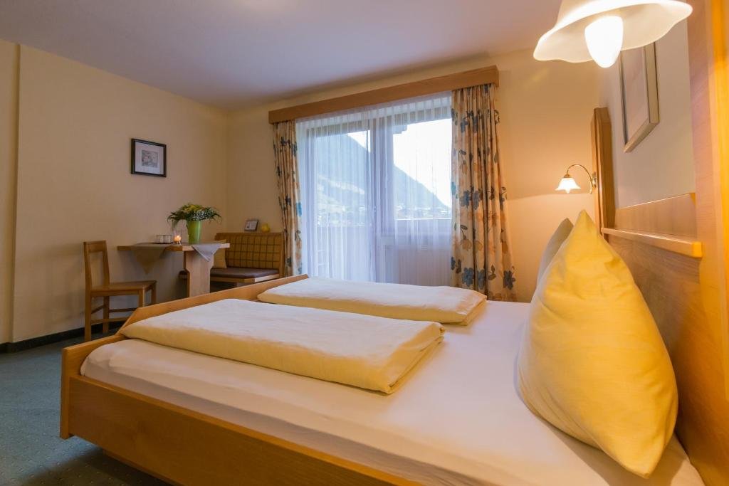 Pension Nigella — 4-Star Luxury Hotel in Neustift Im Stubaital, Austria