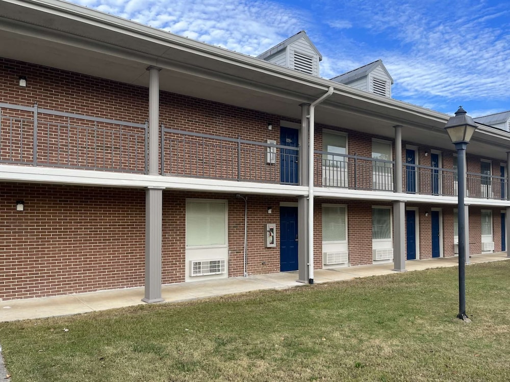 Motel 6 Sandersville GA - photo 55