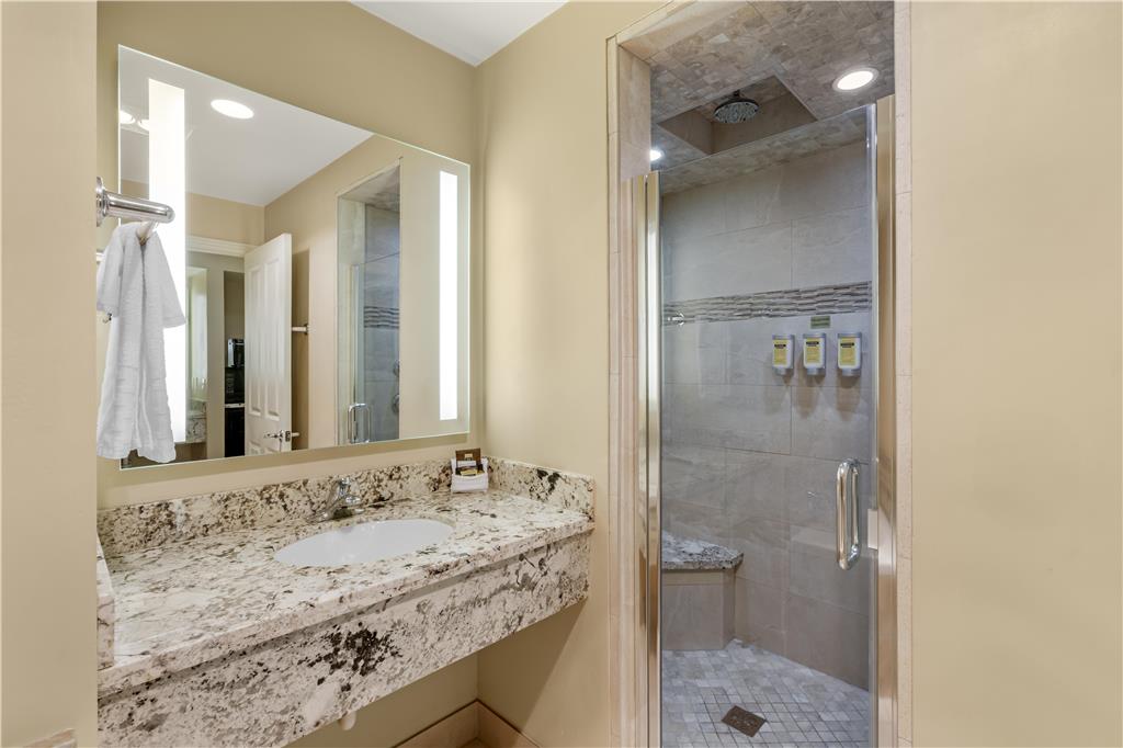 Best Western Plus Arroyo Roble Hotel & Creekside Villas - photo 73