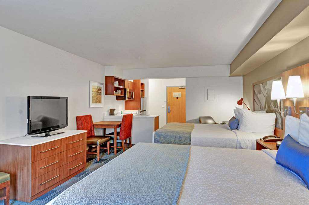 Executive Residency by Best Western Navigator Inn & Suites - photo 14