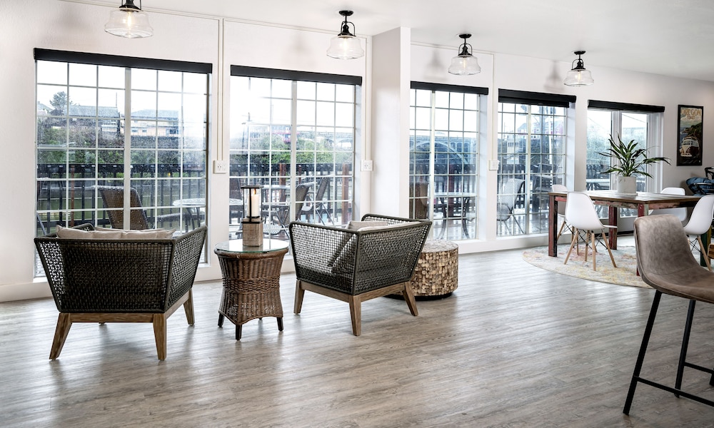 Scp Depoe Bay - photo 4