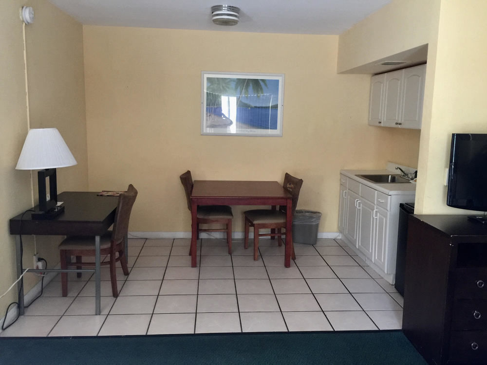 Bahia Cabana Beach Resort - photo 28