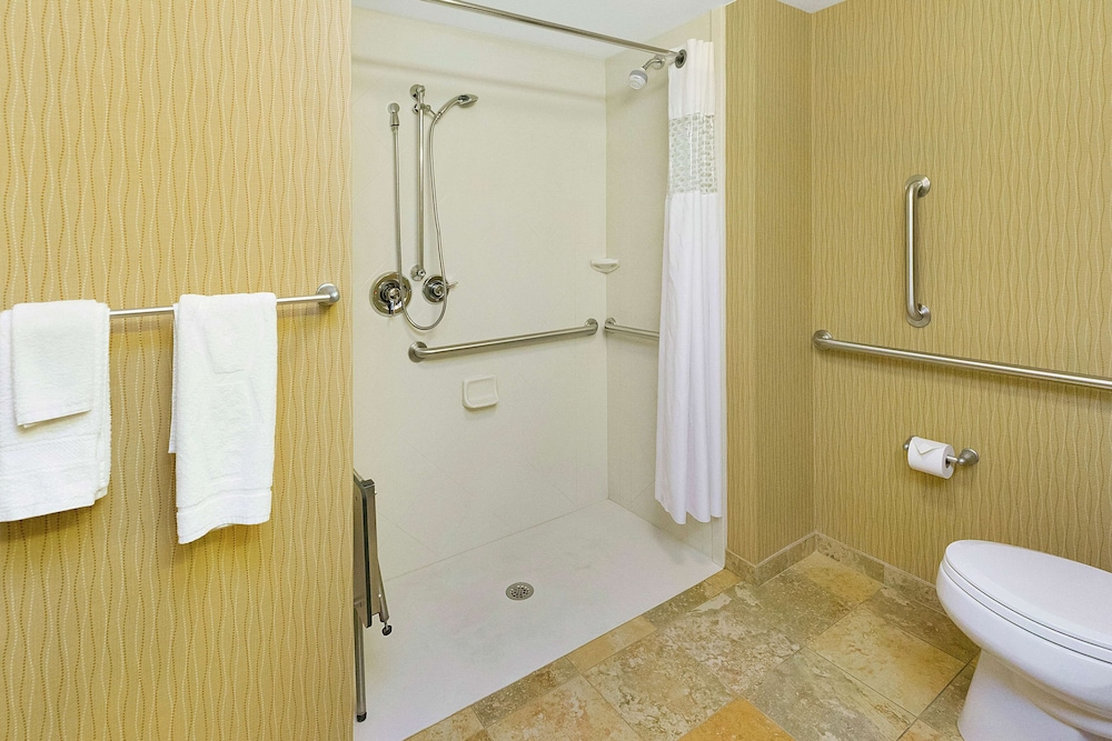 Hampton Inn Waynesburg - photo 37