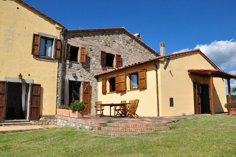 Le Querce di Campocane - carbon neutral hotel in Acquapendente