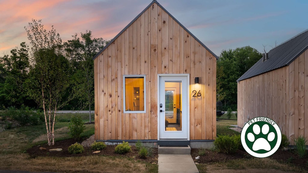 Bunkies the Commissioner in Ottawa, United States