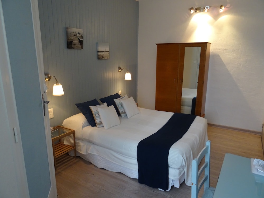 Le Grand Hotel - carbon neutral hotel in Forcalquier