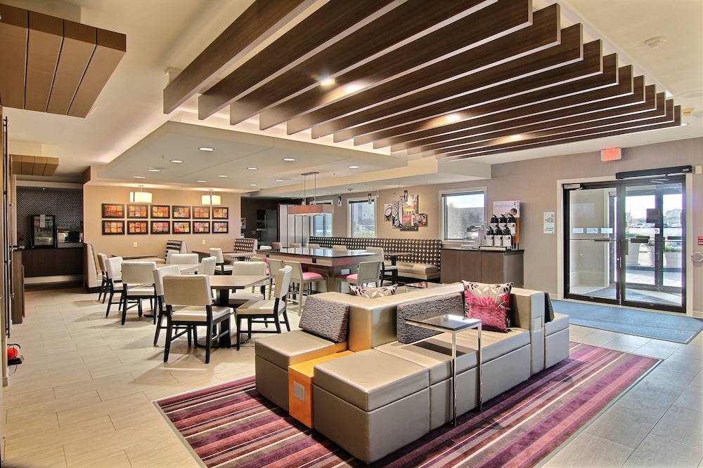 Holiday Inn Express Fargo West Acres by IHG - photo 70