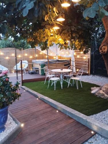 Detente Sous Le Figuier — hotel in La Garde