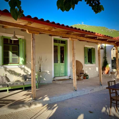 Lichada Villas — 4-Star Luxury Hotel in Aidipsos, Greece
