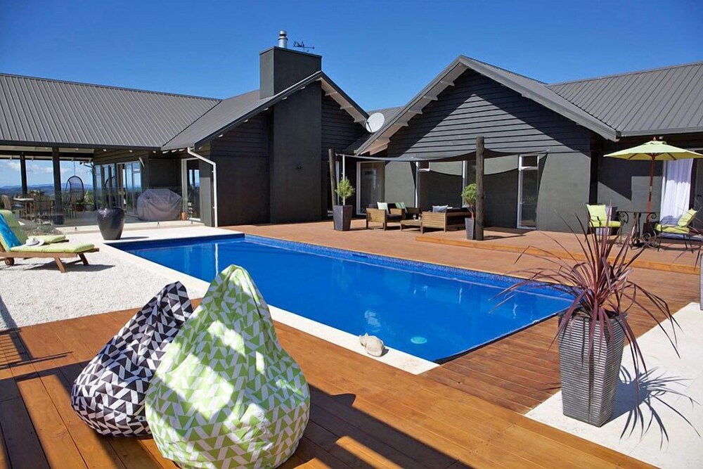 Lodore Lodge — 4-Star Luxury Hotel in Kerikeri, New Zealand