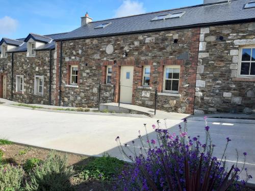 Holywood House No 2 — 4-Star Luxury Hotel in None, Republic of Ireland