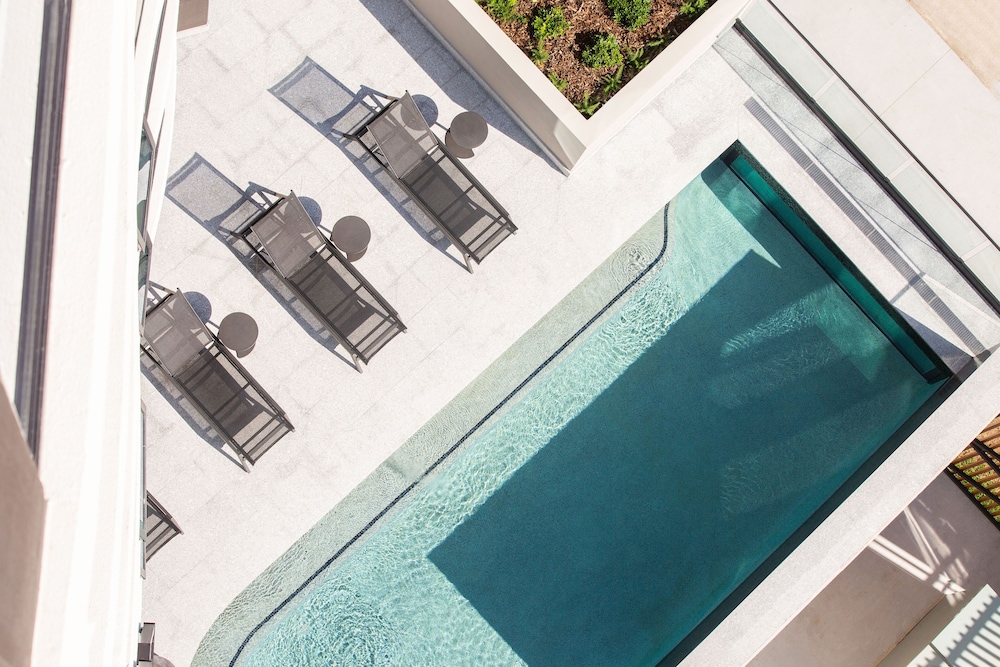 Vue Broadbeach Official in Gold Coast, Australia