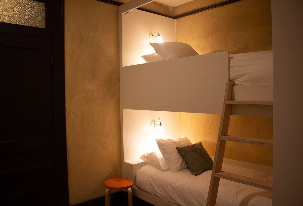 Travelers Hotel - photo 36