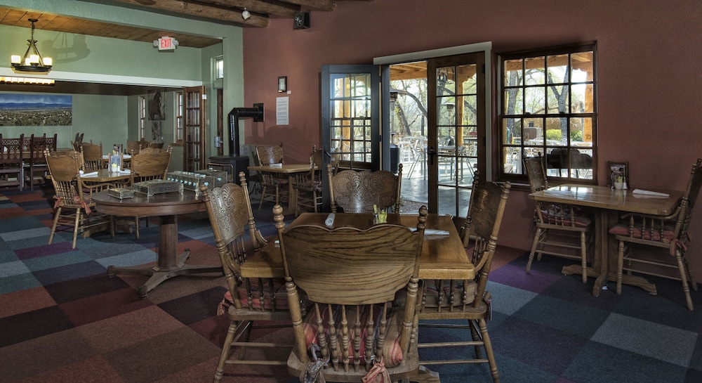 The Abiquiu Inn - photo 74