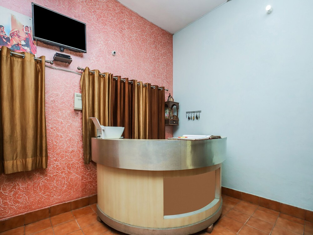 OYO 19456 Hotel Shagun Palace