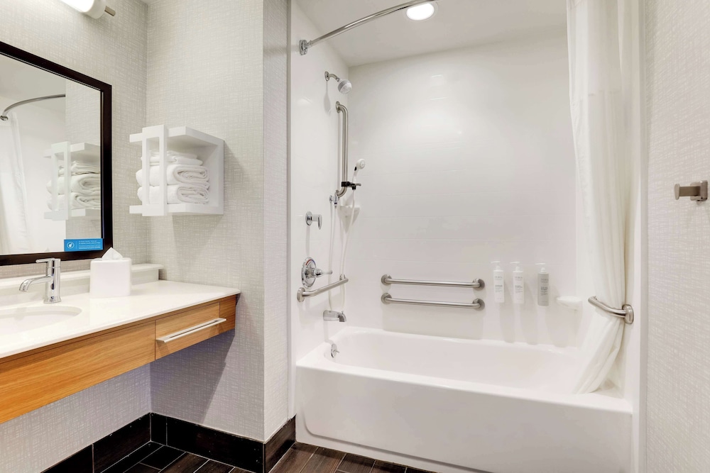Hampton Inn & Suites Rome - photo 38