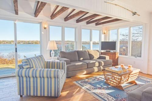 Waterfront Amazing Views Near Beaches — Eastham