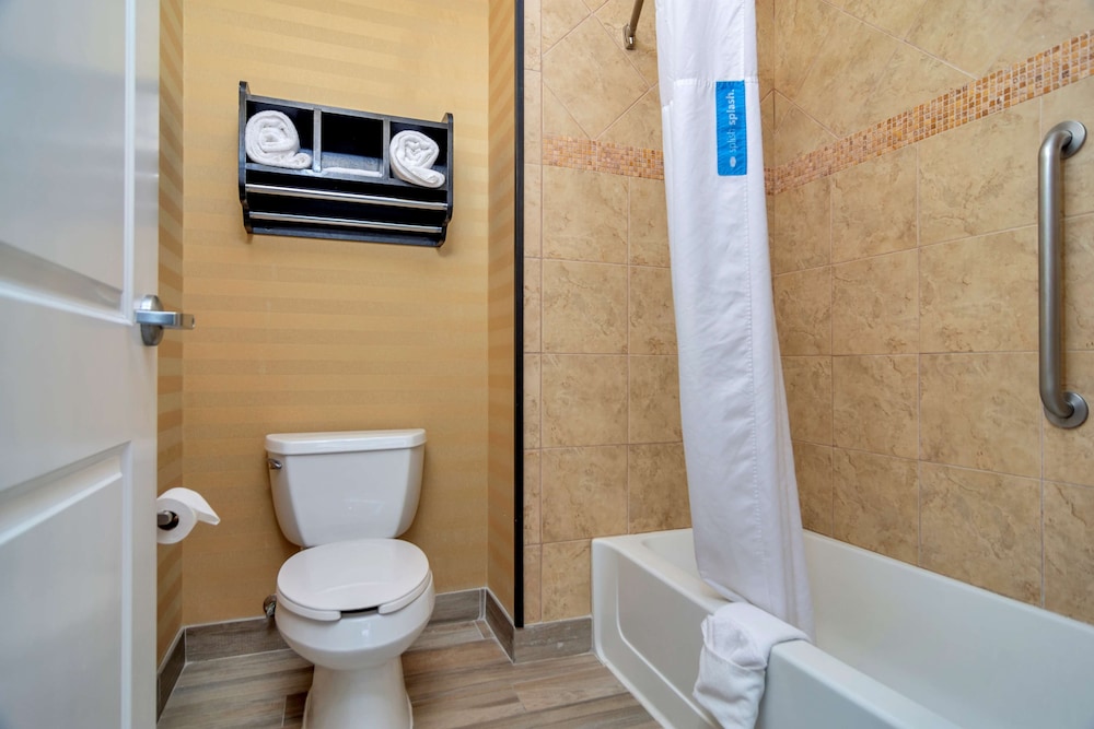 Hampton Inn & Suites Fort Worth Fossil Creek - photo 41