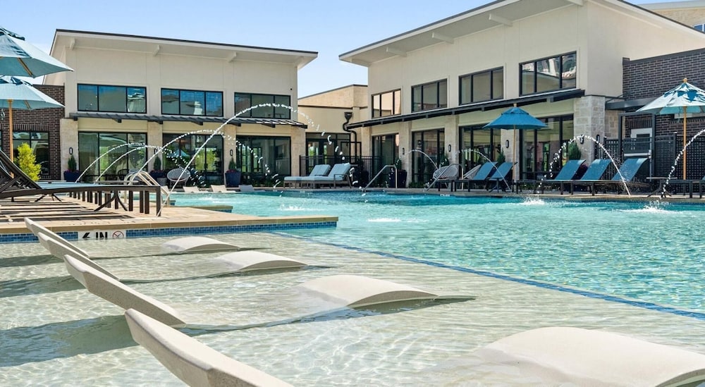 Landing Furnished Apartments Garland — 4-Star Luxury Hotel in Sachse, United States