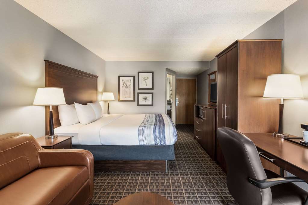AmericInn by Wyndham Madison West - photo 21