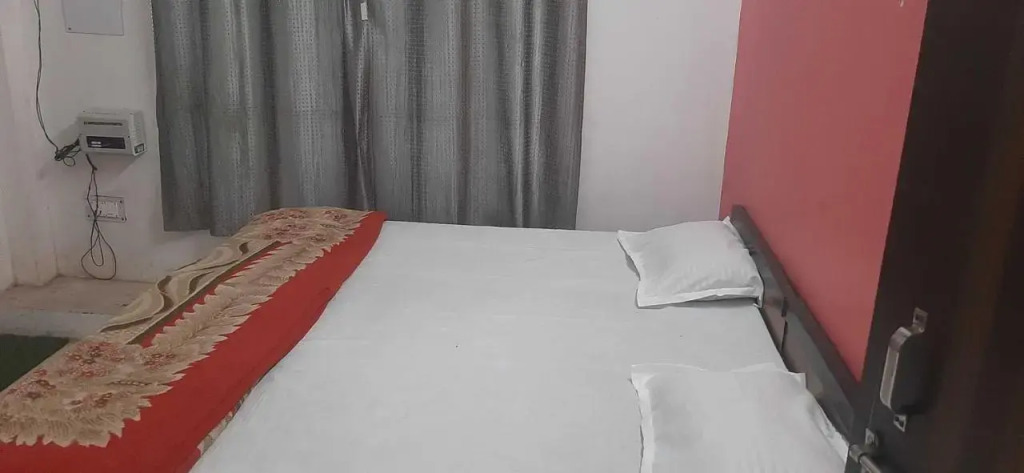 Spot On 89149 White House Hotel in Meerut, India