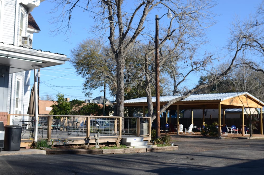 The Oak Motel - photo 33