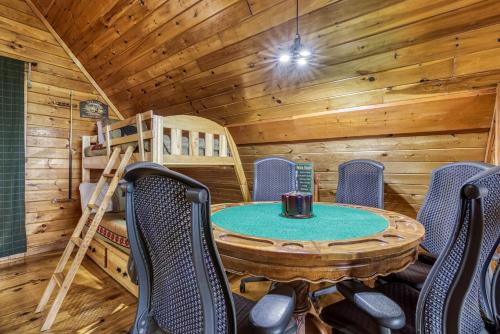 Deer Run Free Attraction Tickets Hot Tub WIFI Resort Playground Near Dollywood - photo 19