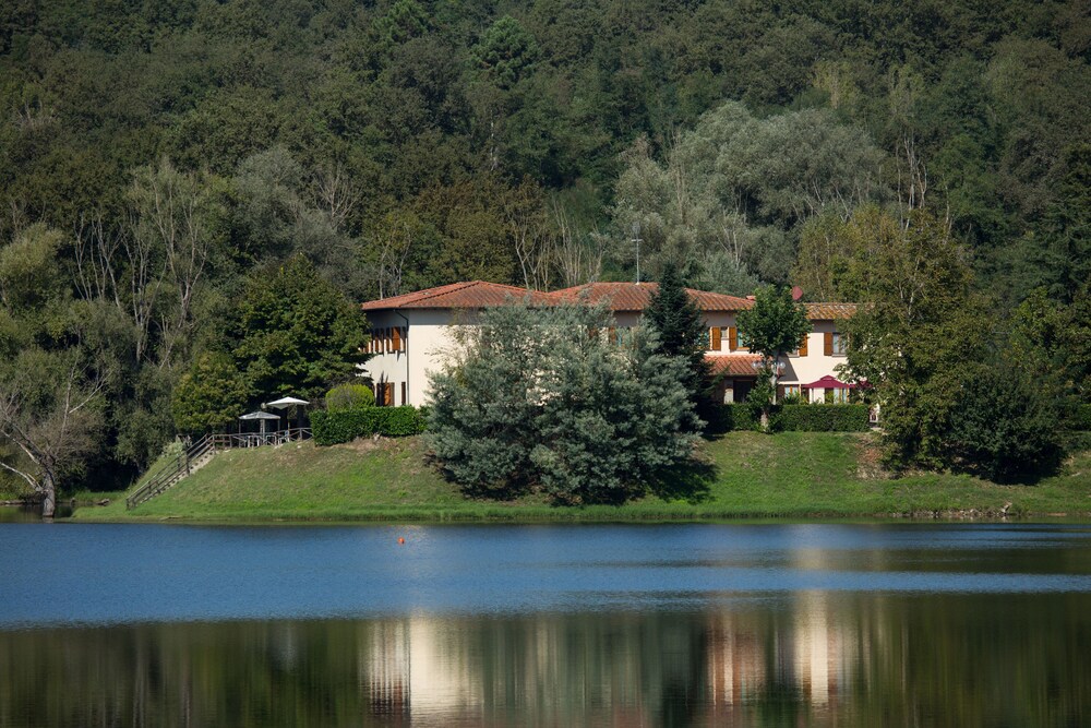 Hotel Del Lago — hotel in Cavriglia-Monastero