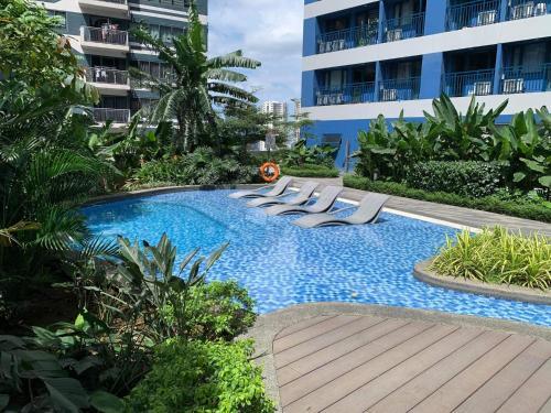 Cozy 1 BR Flat in Air Residences Makati — 4-Star Luxury Hotel in Manila, Philippines