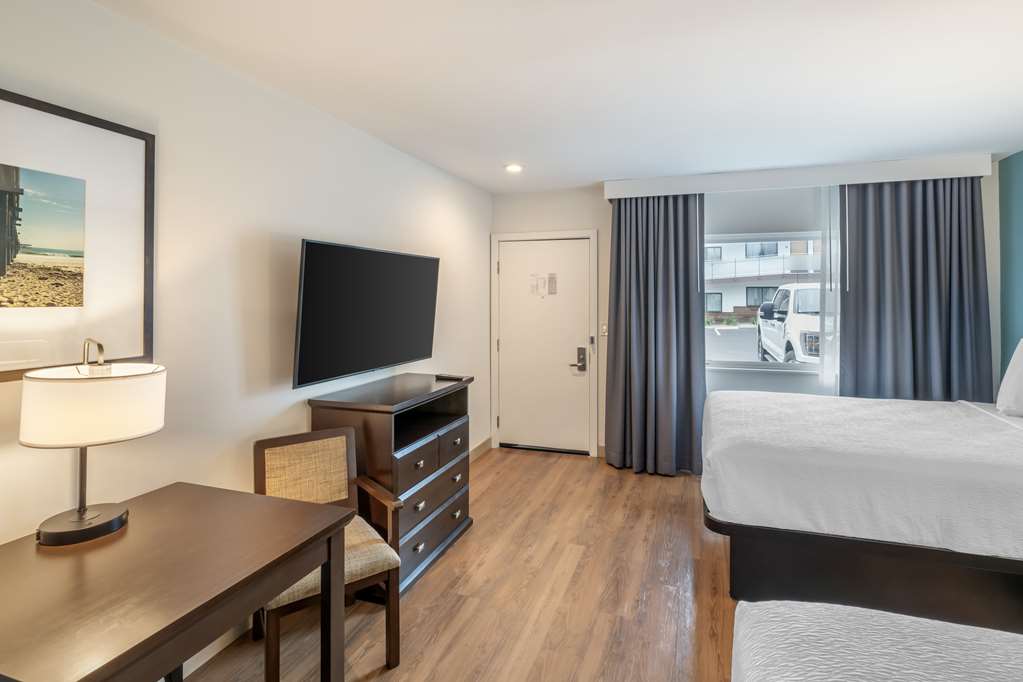 Best Western at Ventura Pier - photo 16