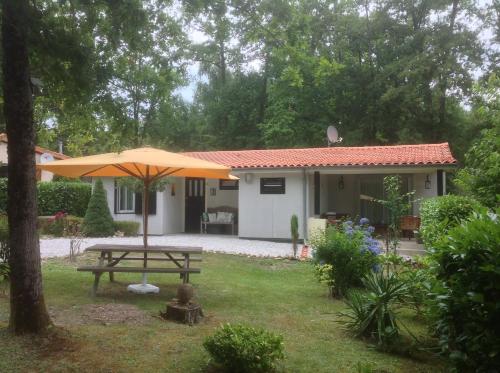 Village Le Chat — hotel in Montbron