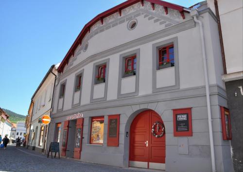 Suites du Trefle - carbon neutral hotel in Colmar