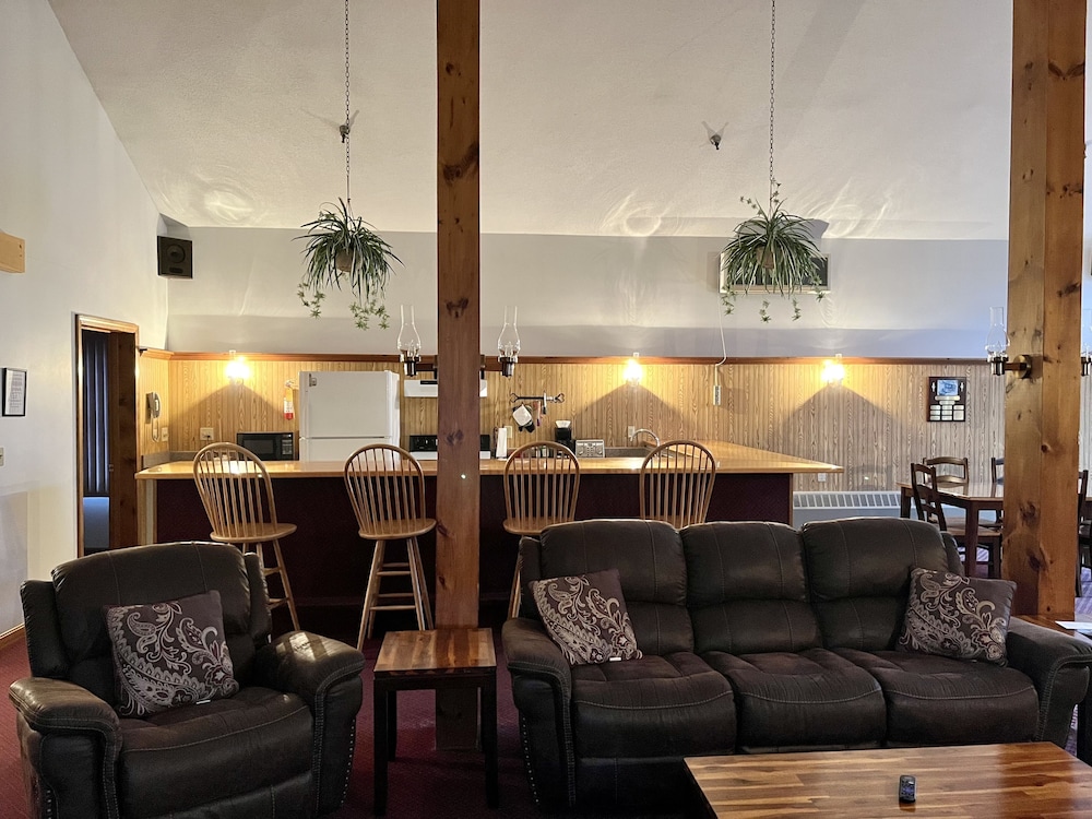Island Pond Country Inn - photo 25
