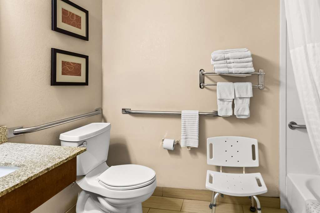 Comfort Suites Vincennes - photo 11